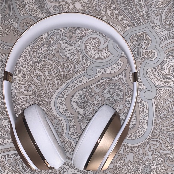 Beats Solo 3 - Picture 6 of 7